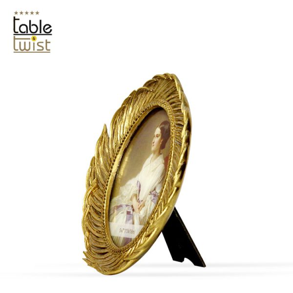 Gold Oval Picture Frame