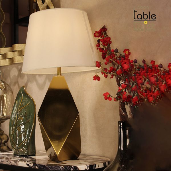 Geometric Table Lamp in Gold Metal